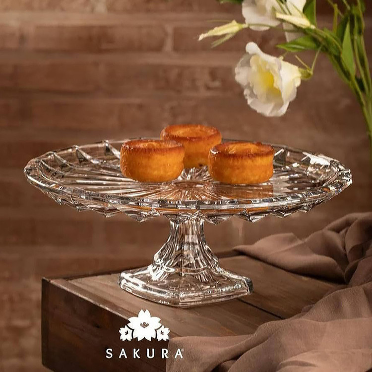 سرویس پذیرایی شیشهای ساکورا مدل مودنا شامل آجیلخوری، میوهخوری، شکلاتخوری و انارخوری با قابلیت شستوشو در ماشین ظرفشویی و دست و طراحی دایرهای همراه با جعبه